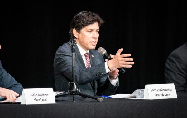 Los Angeles councilman Kevin de Leon speaks at The Warner Grand Theater in San Pedro, Calif., on Feb. 27, 2022. (John Fredricks/The Epoch Times)