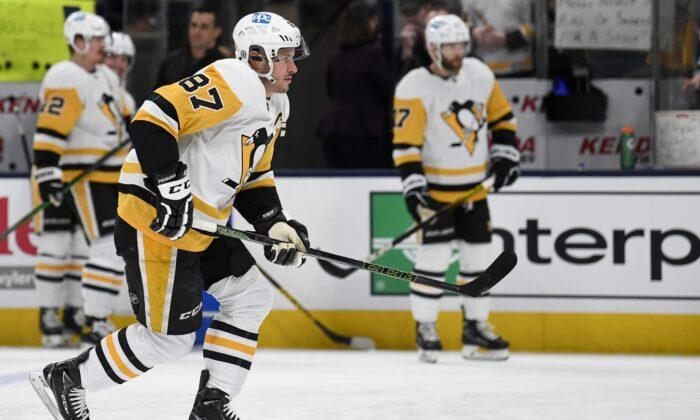 NHL Roundup: Sidney Crosby’s Late Heroics Lift Pens Past Jackets