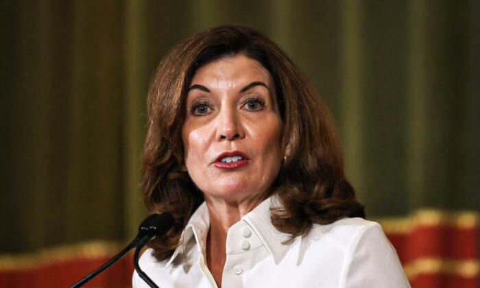 NY Gov. Hochul Orders Special Session to Consider New Gun Curbs