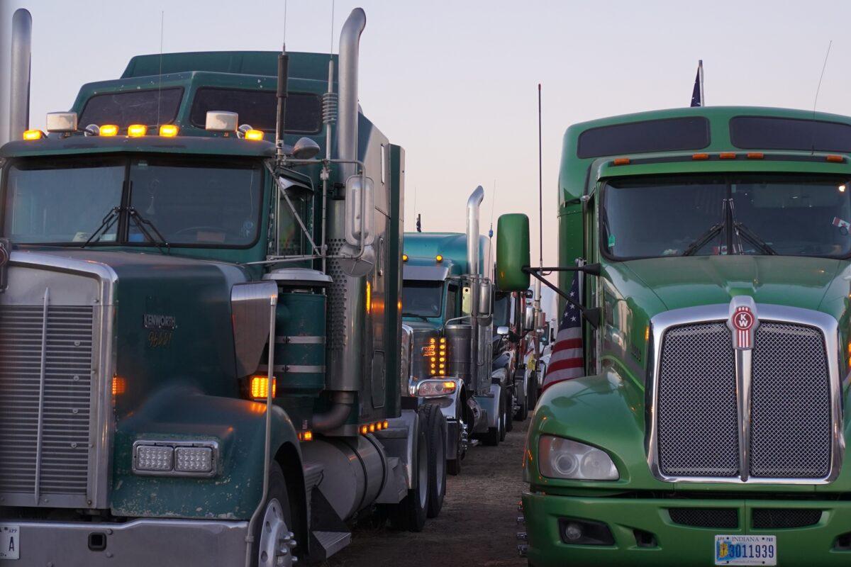 Trucks parked in Elk City, Okla., on Feb. 26, 2022. (Enrico Trigoso/The Epoch Times)