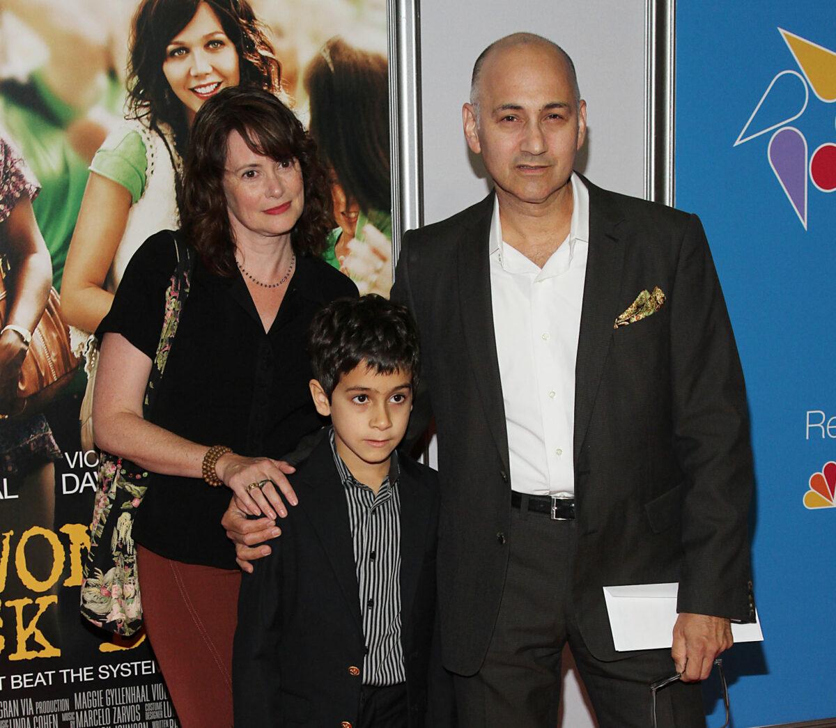 Ned Eisenberg attends the "Won't Back Down" New York Premiere with his family at Ziegfeld Theater in N.Y.C. on Sept. 23, 2012. (Rob Kim/Getty Images)