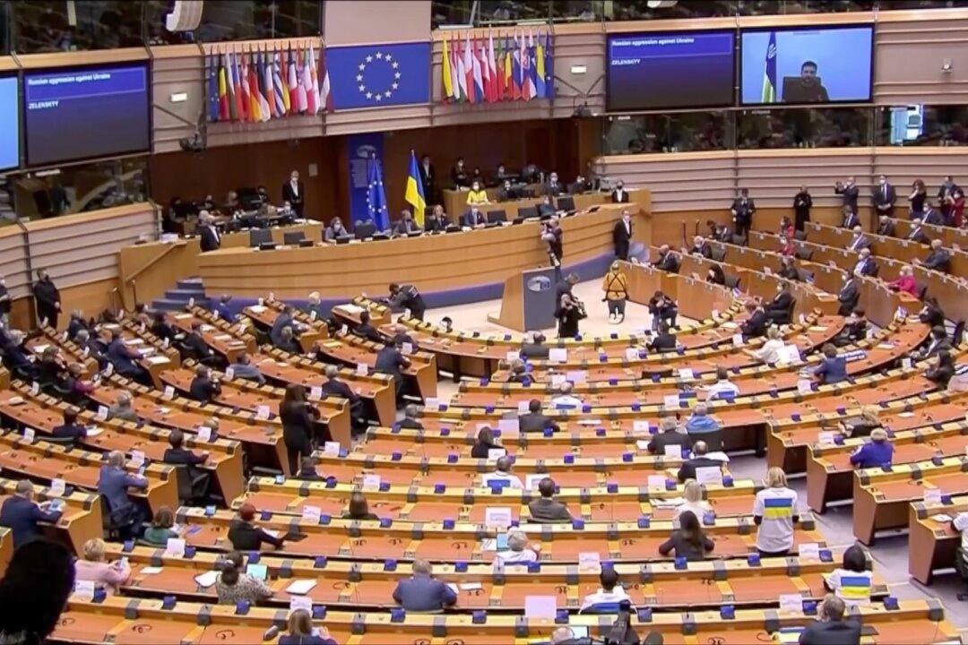 European Unity Breaking as Bloc Announces 9th Sanctions Package Against Russia
