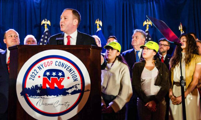 New York GOP Gubernatorial Candidate Lee Zeldin Attacked by Man Who ‘Tried to Stab’ Him During Campaign Stop