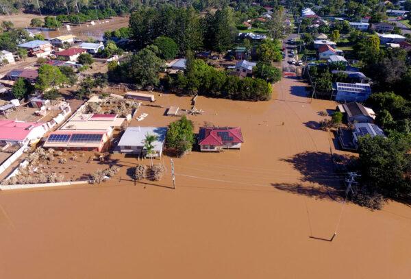 Properties in the suburb of Goodna in the far south-western outskirts of Brisbane are seen inundated by floodwaters in Brisbane, Australia on March 01, 2022. (Photo by Bradley Kanaris/Getty Images)