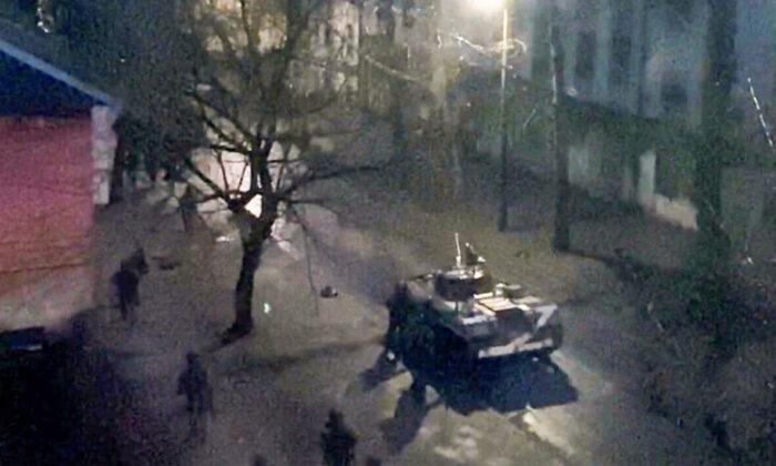 No Ukrainian Forces Left in Key City, Mayor Says as Russian Forces Advance