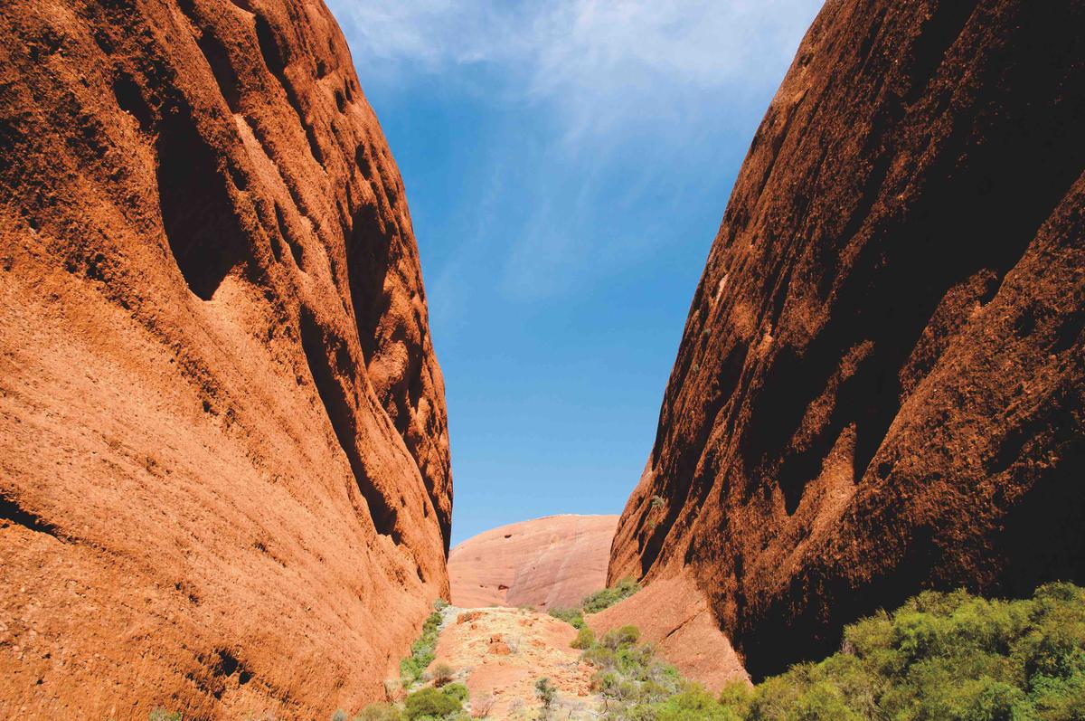 Valley of The Winds Walk - Northern Territory - Australia. (Adwo/Shutterstock)