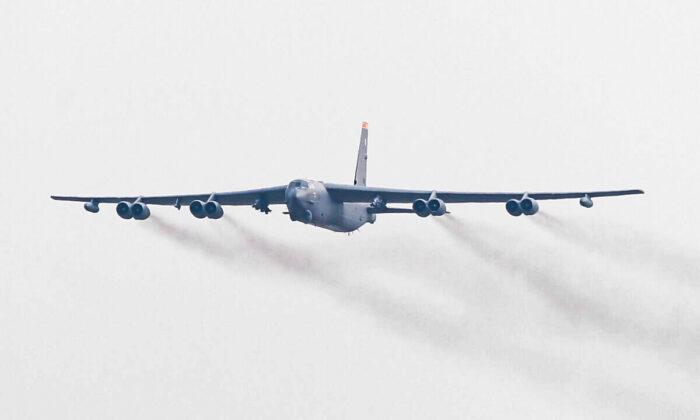 US B-52 Bombers Fly in Country Bordering Ukraine