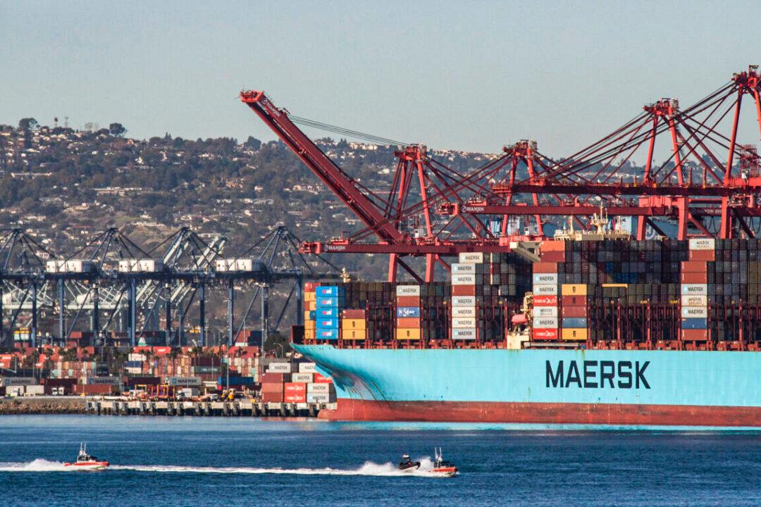 LA Ports See Increase in Wait Times for Cargo Stored at Docks