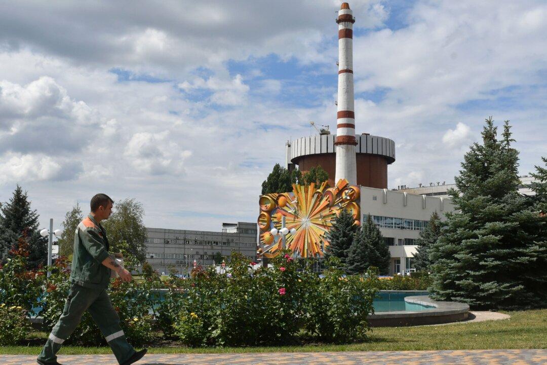 Russian Forces Approach Second-Largest Nuclear Facility in Ukraine, UN Envoy Says