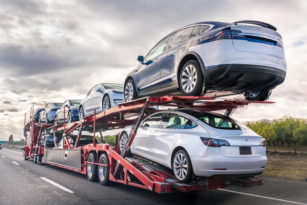 If you purchase a car many states away, car transport companies can deliver it right to your driveway. (Sundry Photography/Shutterstock)