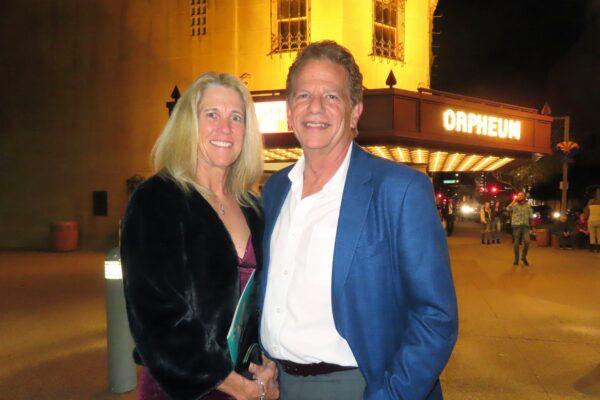 Jeri and David Starbuck at Shen Yun Performing Arts at Phoenix Orpheum, in Phoenix, on March 4, 2022. (Alice Sun/The Epoch Times)