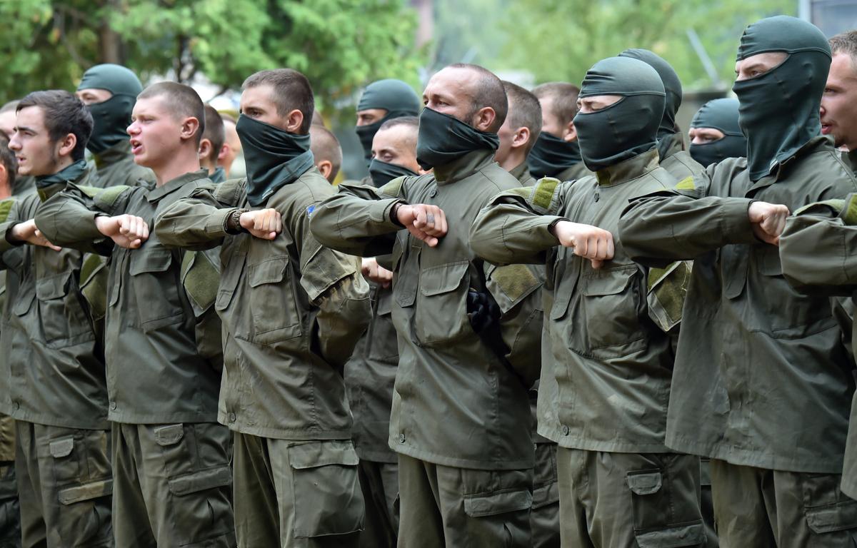 The Risks of Arming Ukraine's Azov Battalion