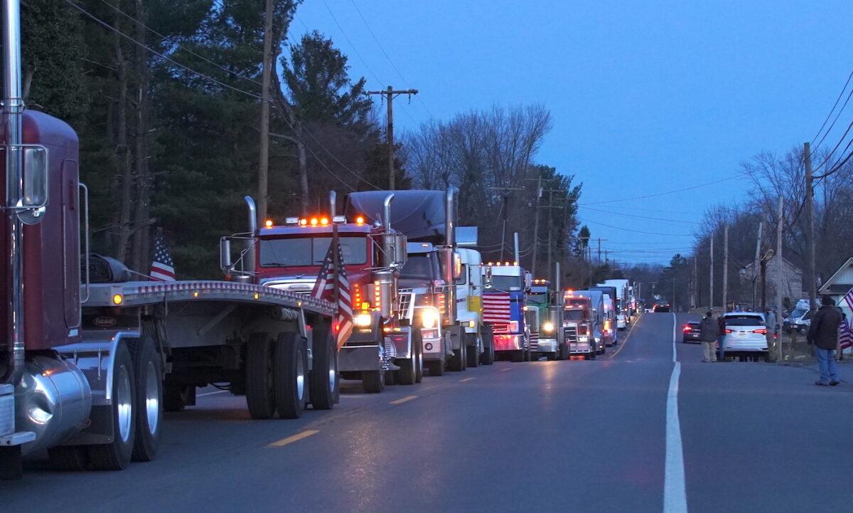 A truck convoy bound for the Washington, D.C., area, move through Hagerstown, Md., on March 4, 2022. (Enrico Trigoso/The Epoch Times)