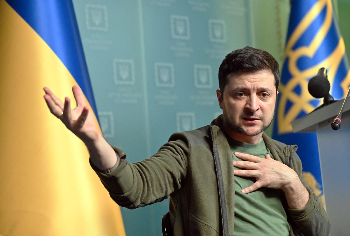 Russia Preparing to Commit a War Crime by Bombing Odesa, Zelensky Says