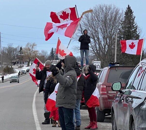 Demonstrators take part in the Freedom Chain event in Peterborough, Ont., on March 5, 2022. (Caleb Shipman)