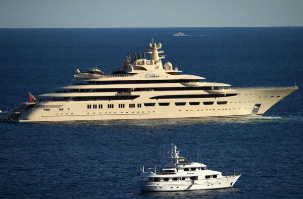 The Dilbar, owned by Alisher Usmanov, sails by the Monte Carlo Country Club in Monte-Carlo, Monaco, on April 20, 2017. (Clive Brunskill/Getty Images)