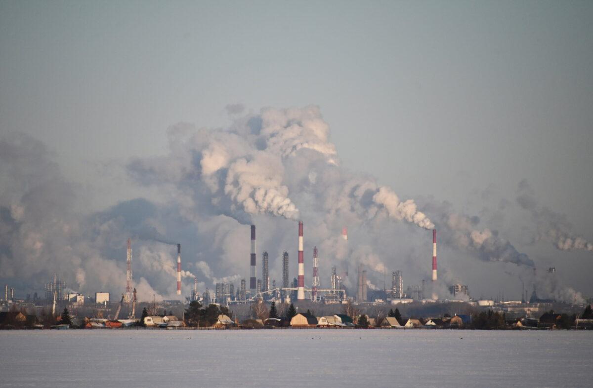 Gazprom Neft's oil refinery in Omsk, Russia, on Feb. 10, 2020. (Alexey Malgavko/Reuters)