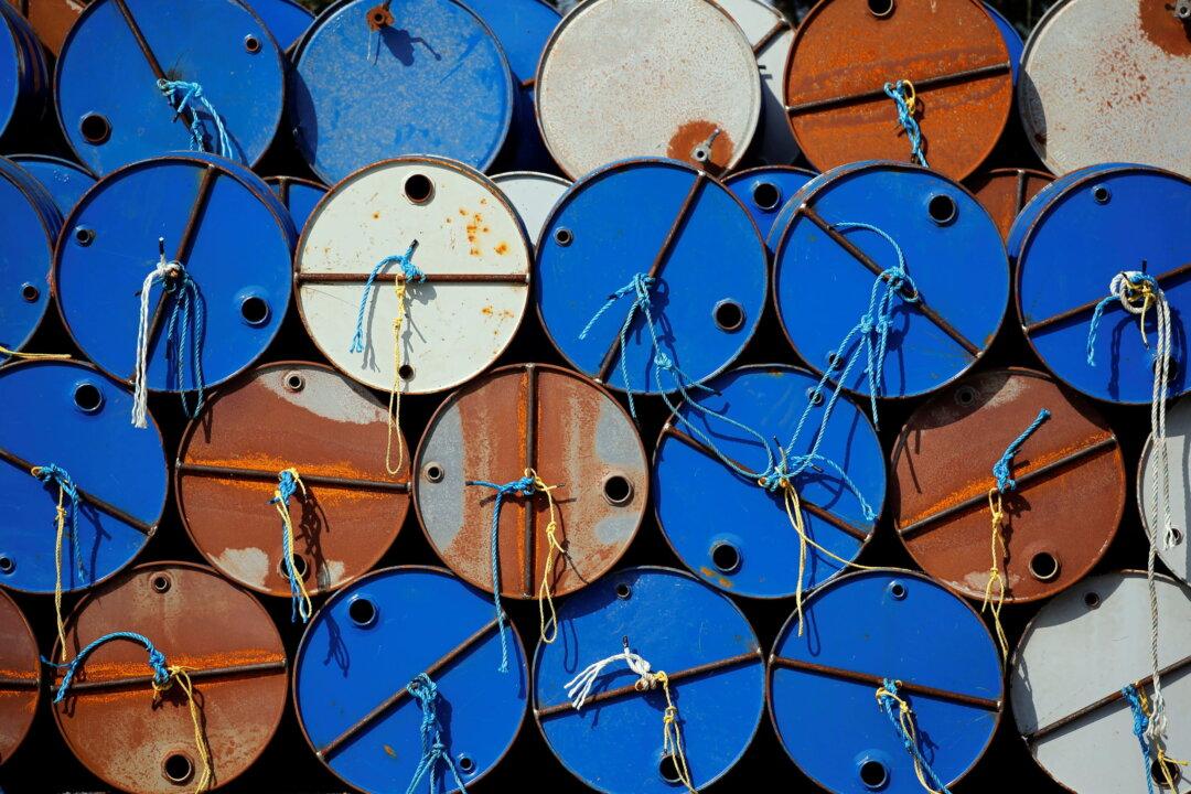 Oil Could Surge to $185 a Barrel If EU Bans Russian Crude: JPMorgan