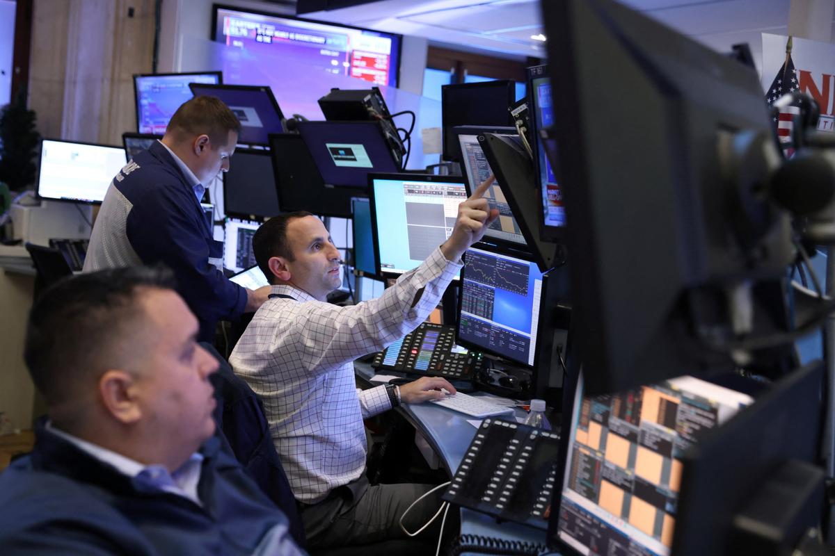 Markets Stagger as Russia Sanctions Intensify