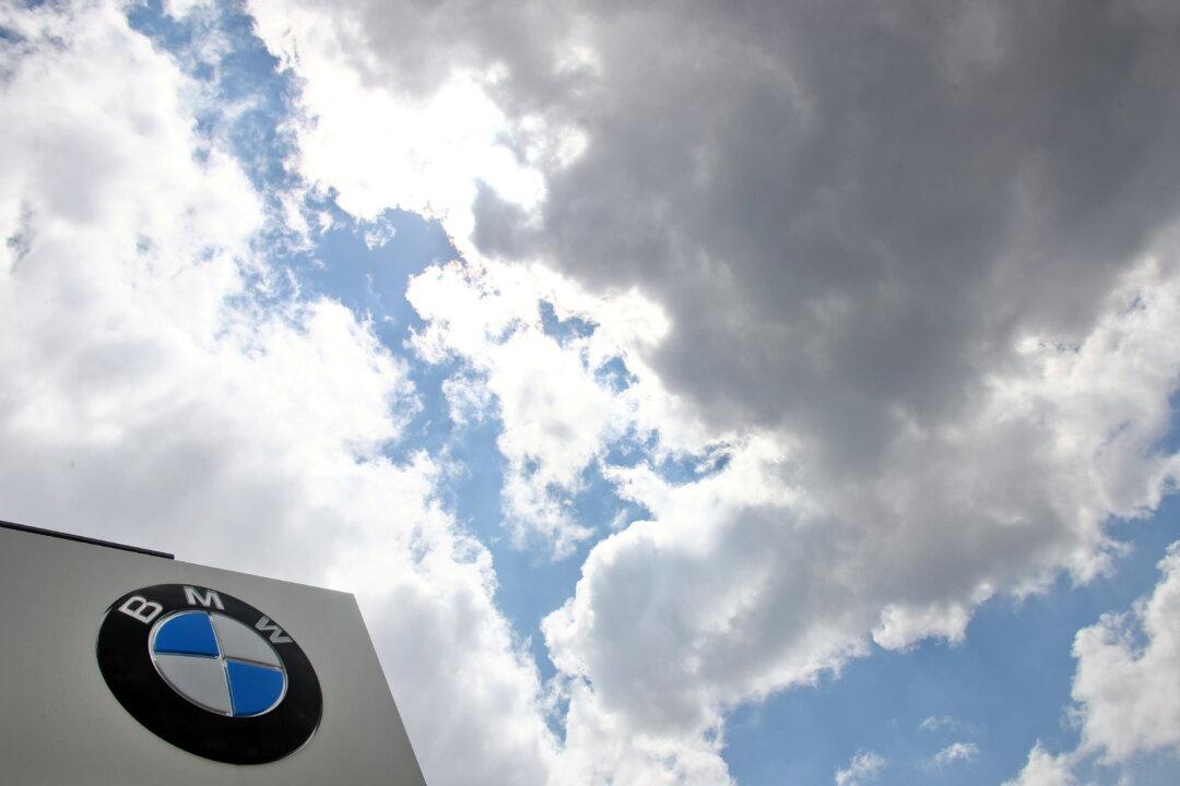 BMW Beats Pre-Pandemic Earnings, but Chip Troubles Hit Fourth Quarter