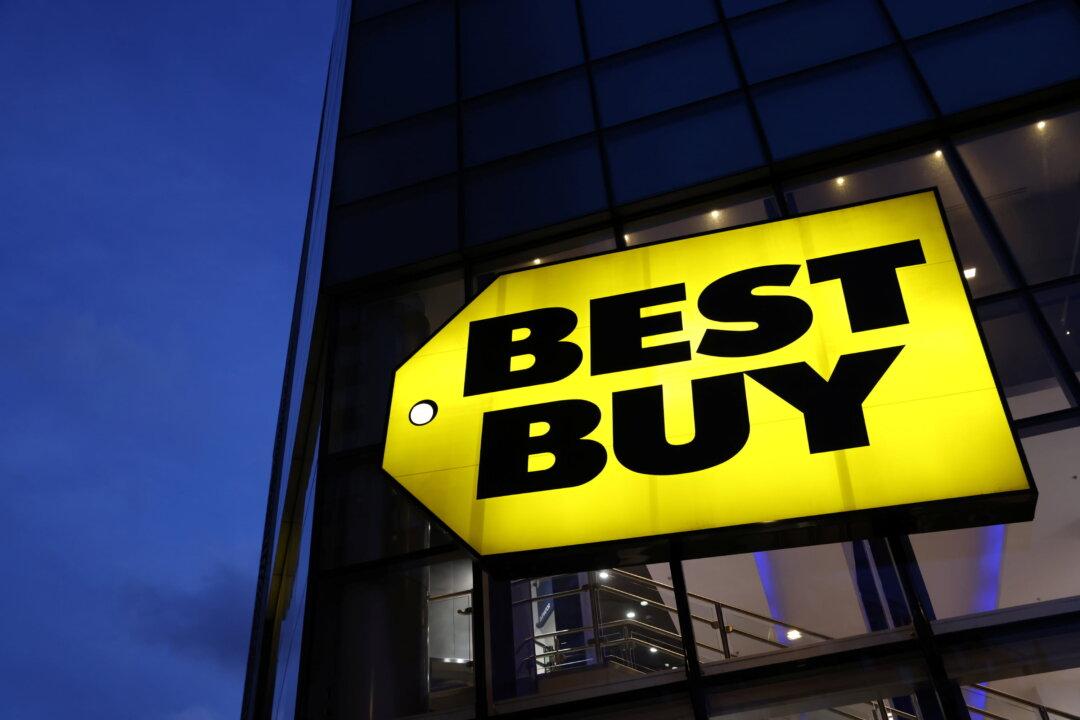 Best Buy Sales Rebound Forecast Lifts Shares After Tough Holiday Season