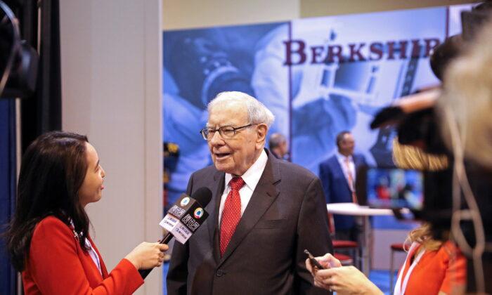 Berkshire Rejects Shareholder Call to Replace Warren Buffett as Chairman