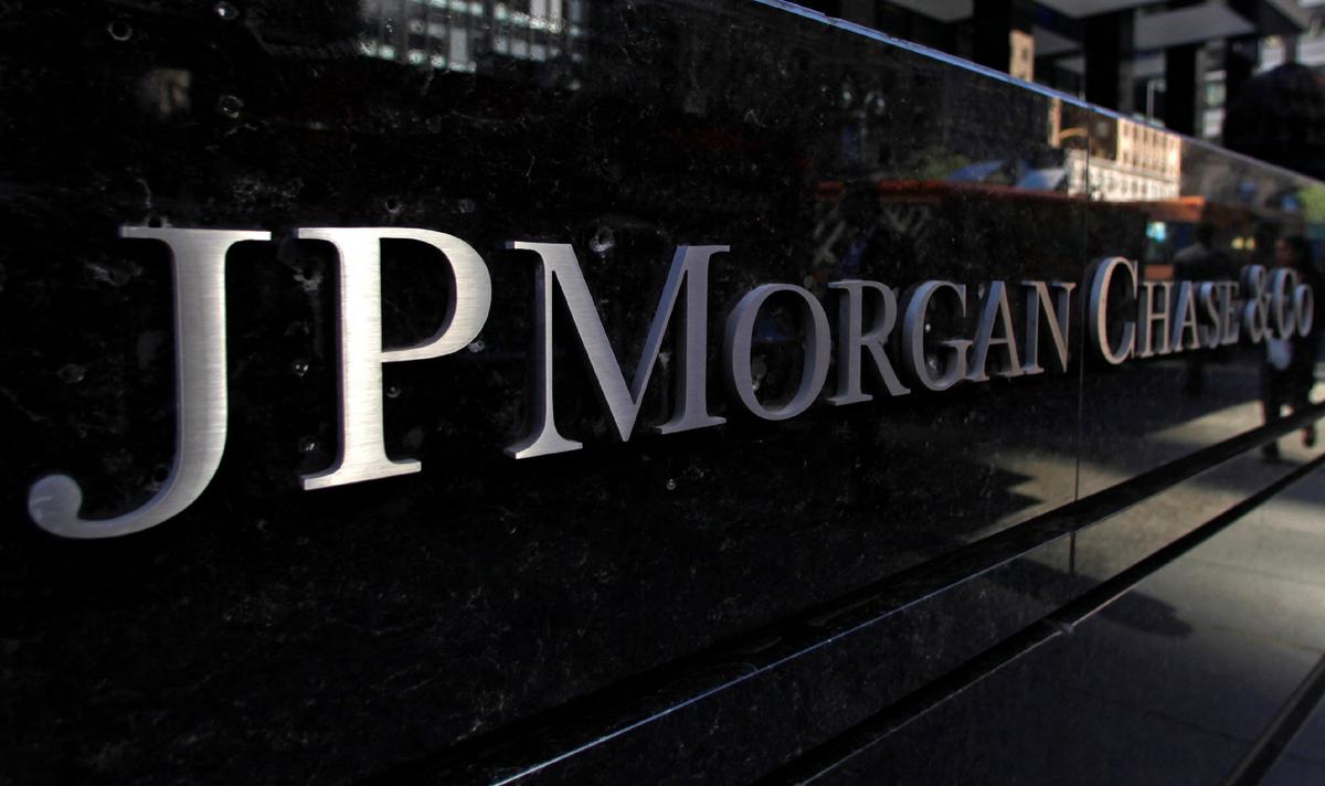 JPMorgan Cuts EM Local Currency Debt to ‘Underweight’ as Russia-Ukraine Woes Bite