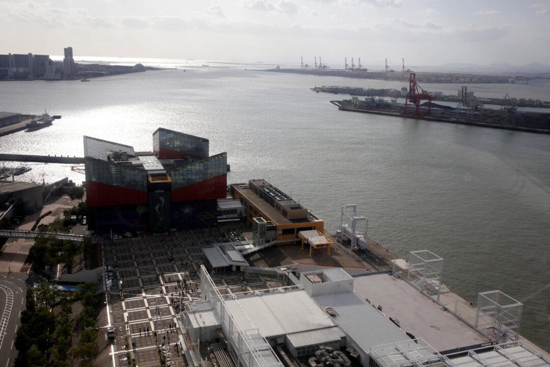 Japan’s February Factory Output Rises for First Time in Three Months