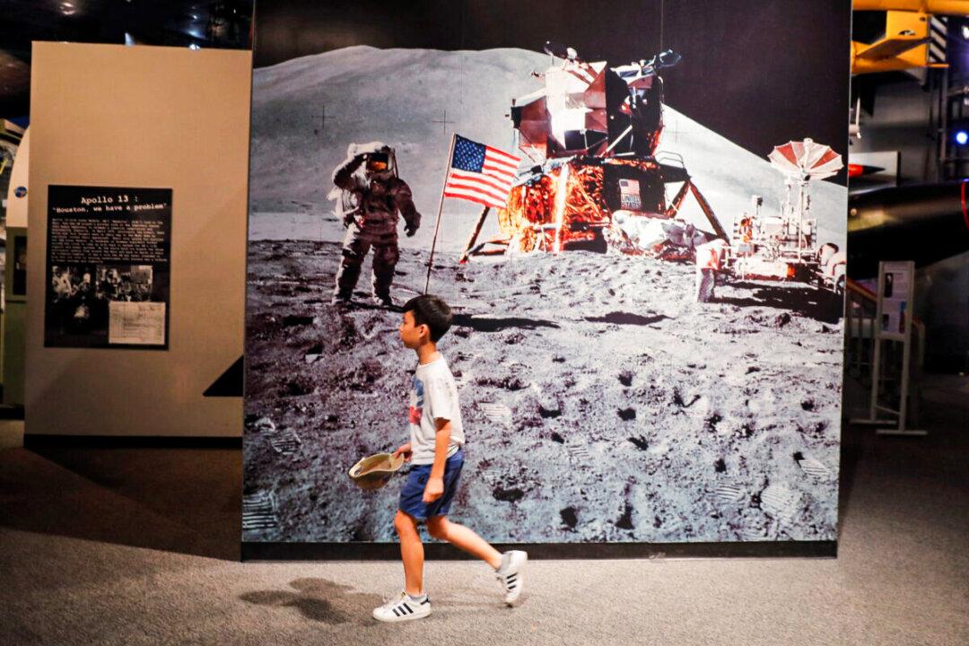 Original Buzz Aldrin Moon Walk Photo Sells for $7,700 at Auction