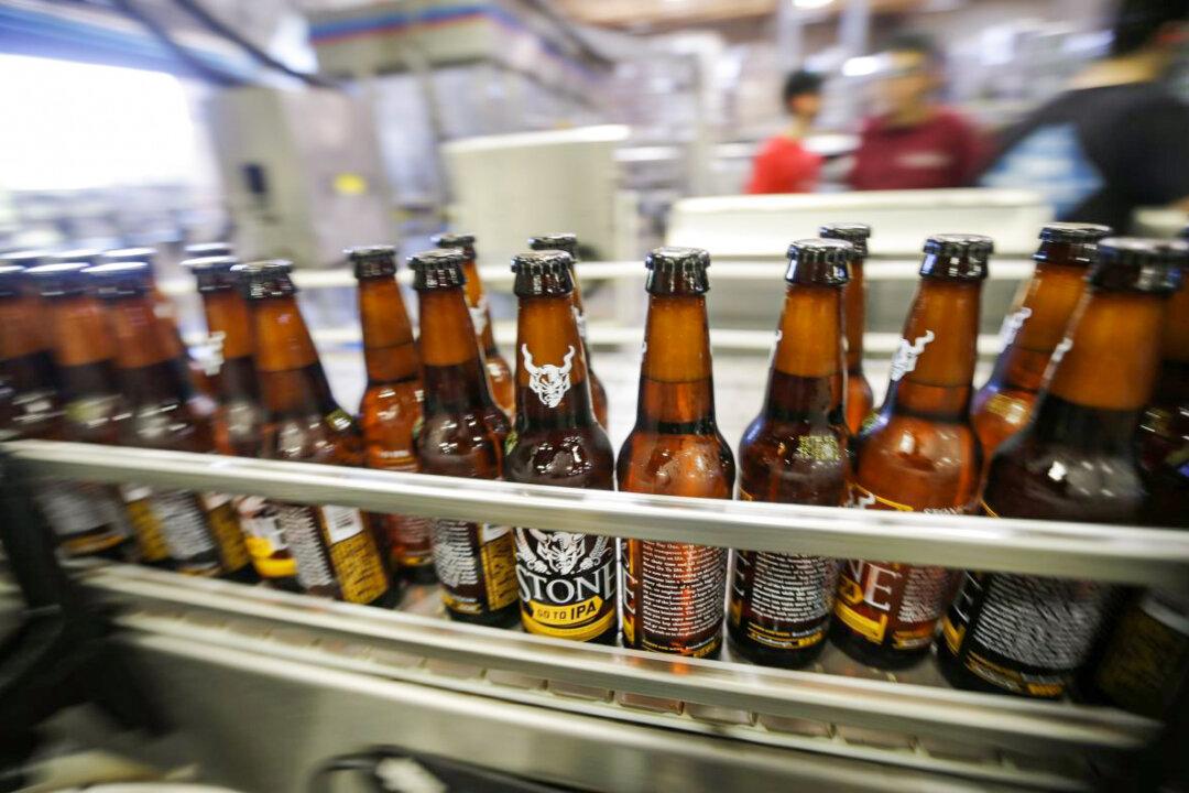 Beer-flation Hits US as Crop, Supply Shortages Loom