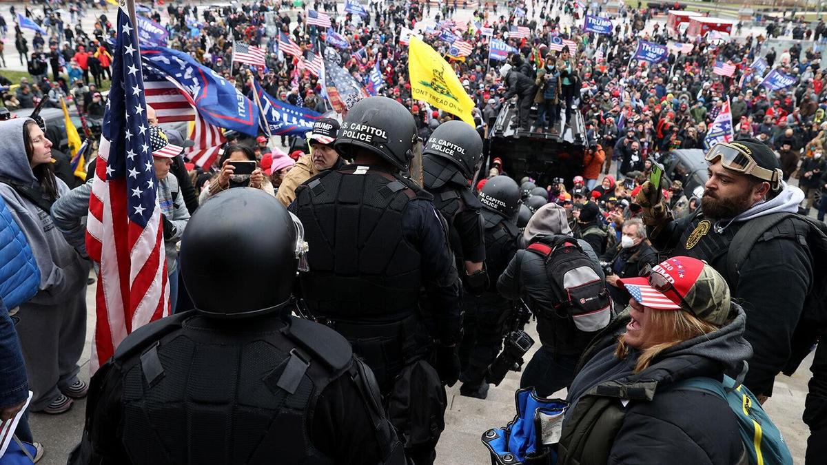 Judge Delays Oath Keepers Seditious-Conspiracy Trials