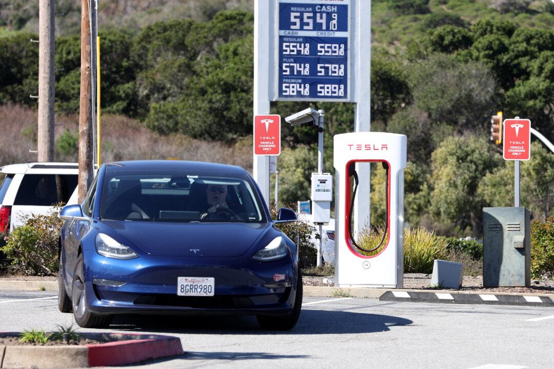 How Mass Adoption of Electric Vehicles Will Affect the Power Grid