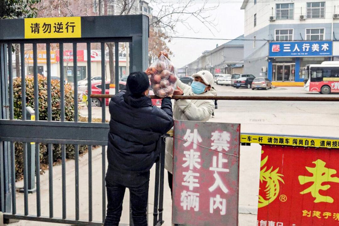 Beijing Signals That It Might Ease COVID-Zero Policy Amid Growing Economic Pressure