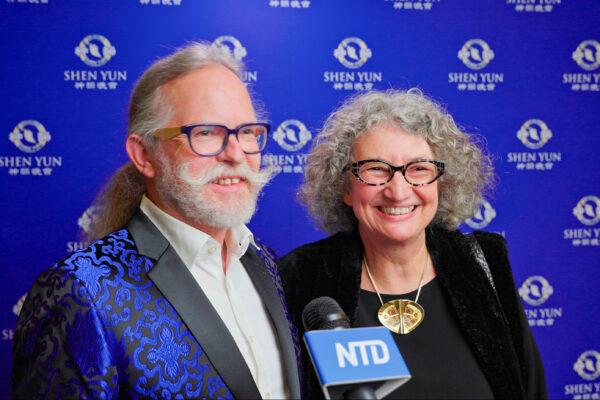 Jürgen Block and his wife at Shen Yun Performing Arts in Mühlheim, Germany on March 12, 2022. (NTD)