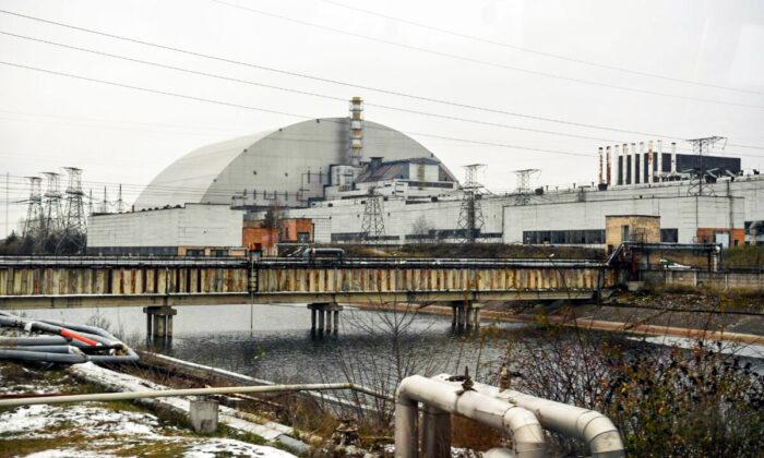 Ukraine Says Forest Fires Near Chernobyl Have Sparked Radiation Concern