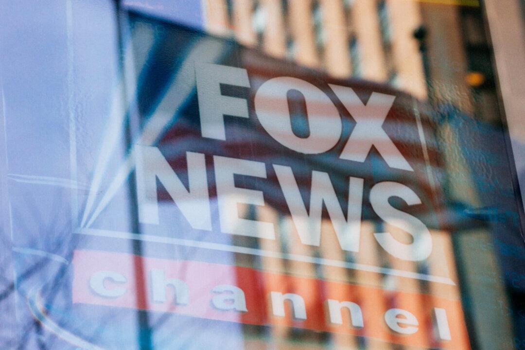 Injured Fox News Journalist Benjamin Hall Transferred to Texas Hospital From Ukraine