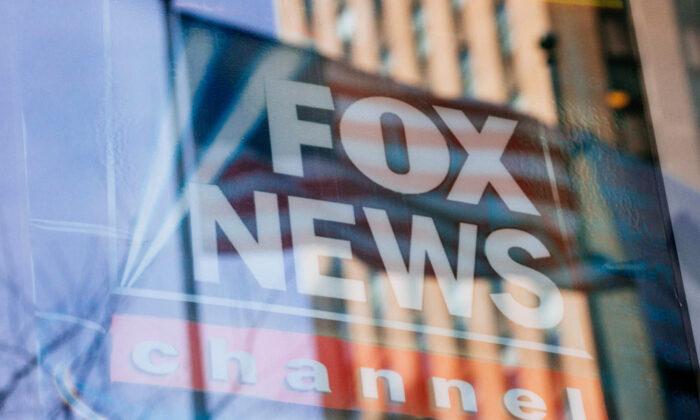 Injured Fox News Journalist Benjamin Hall Transferred to Texas Hospital From Ukraine