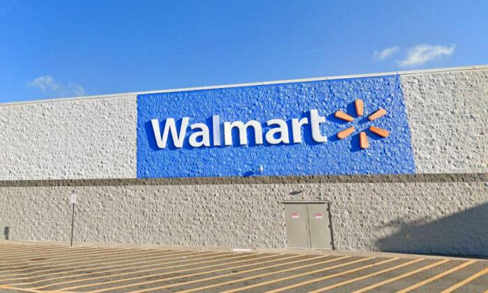 Walmart Intensifies Rivalry With Google, Amazon By Targeting India’s Budding Payments Market