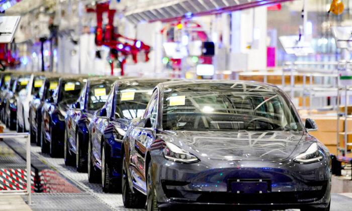 Tesla Joins GM, Ford in Slowing EV Factory Ramp as Demand Fears Spread