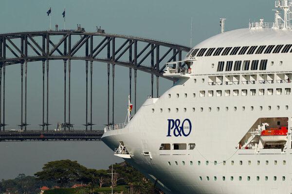 P&O's Pacific Jewel is moored in Sydney Harbour in Sydney, Australia on November 25, 2015. (Photo by Brendon Thorne/Getty Images)