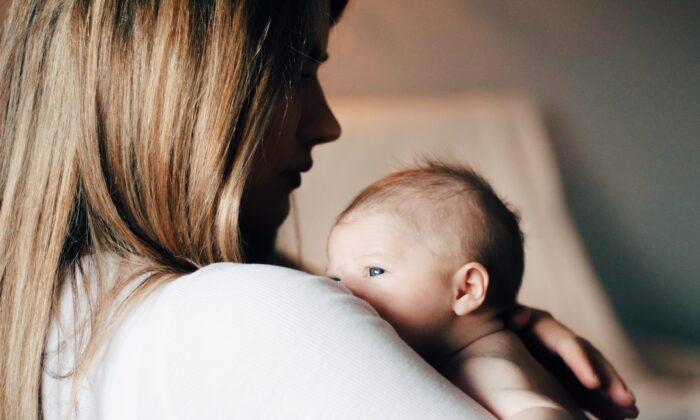1 in 3 New Moms Had Postpartum Depression Early in Covid