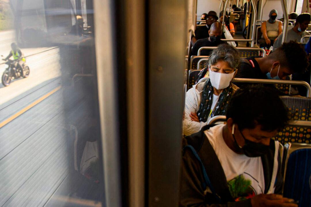 Senate Votes to Lift Mask Mandate for Public Transport