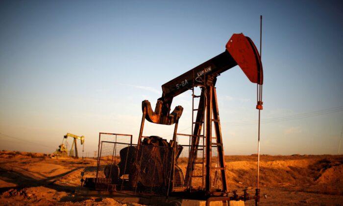 Oil Continues Rally as Russia-Ukraine Talks Stall