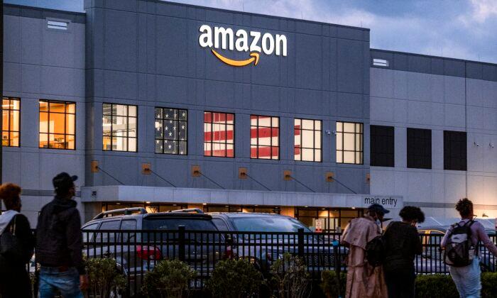 2nd Amazon Warehouse in NYC to Hold Union Election in April