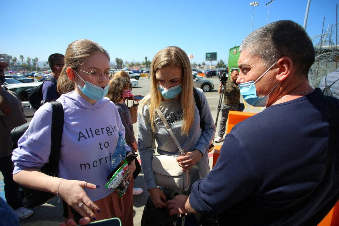 Ukrainian Refugees Welcomed in Latin America, Though Few Are Staying