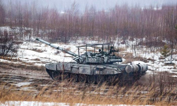 Ukraine Prepares Defense as Russian Ally Makes Sudden Announcement