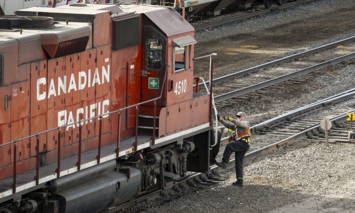 Government Wants Quick Resolution to CP Rail Work Stoppage, Labour Minister Says