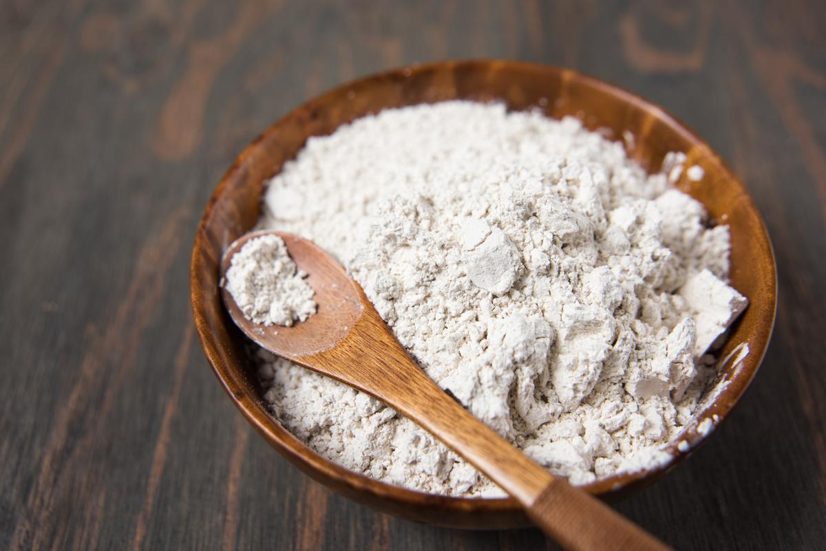 Diatomaceous Earth: What Is It, How to Use It, Where to Find It