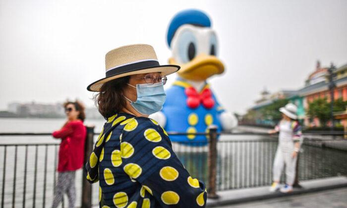 Shanghai Disney Forced to Close Amid Fresh COVID-19 Outbreak