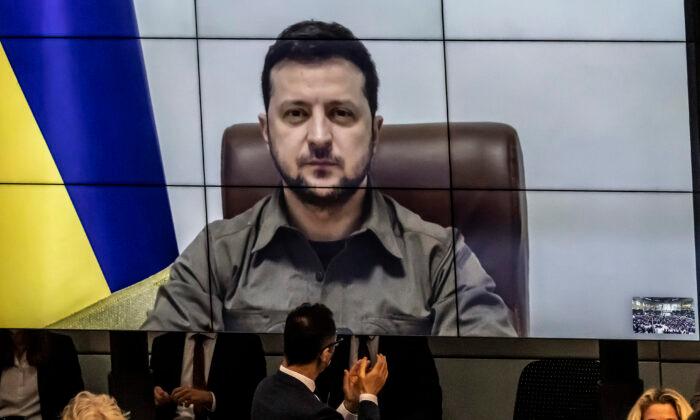 Zelenskyy Appeals for ‘Heavy Weapons’ as Western Allies Step Deeper Into Russia–Ukraine Territory Dispute
